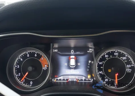 2019 Jeep Cherokee Limited 4X4 z USA, uszkodzony, nr VIN 1C4PJMDX4KD283749